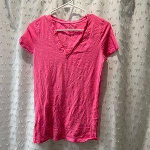 Women’s tee, bright pink, v neck